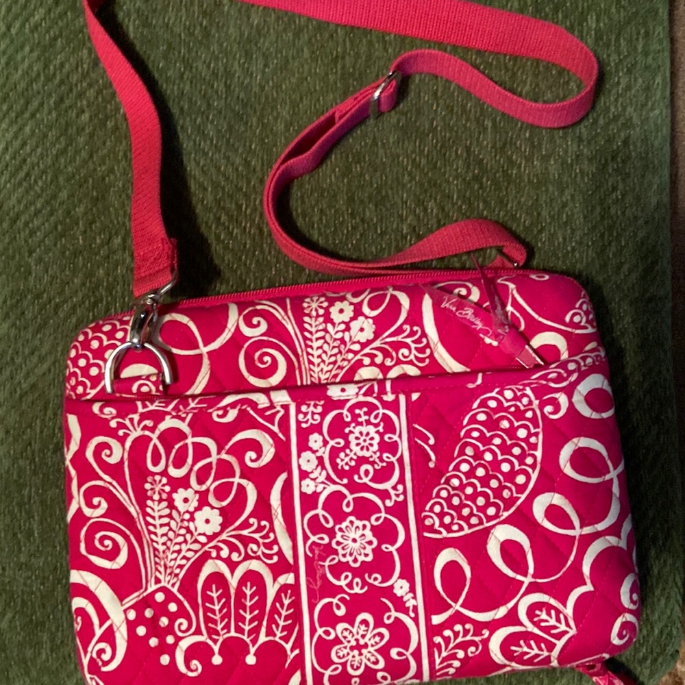 Vera Bradley Quilted Tablet Hard Case Padded Crossbody Adjustable Electronic